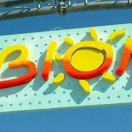 Flat With Side Sea View Just Steps From The Bibione