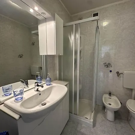 Flat With Side Sea View Just Steps From The * Bibione